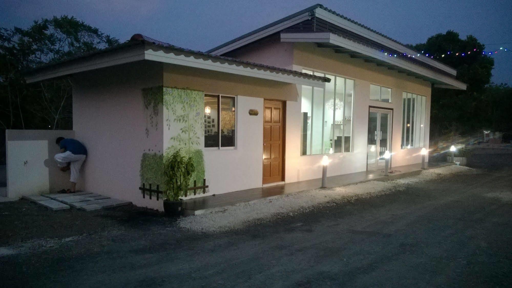 Oyo 44124 De Langkawi Resort And Convertion Centre Ayer Hangat Εξωτερικό φωτογραφία
